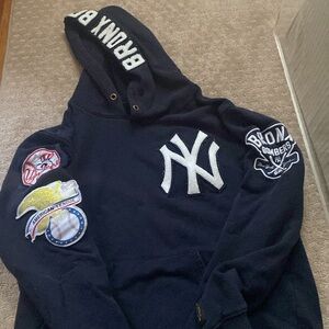 Pro standard New York Yankees sweatshirt
